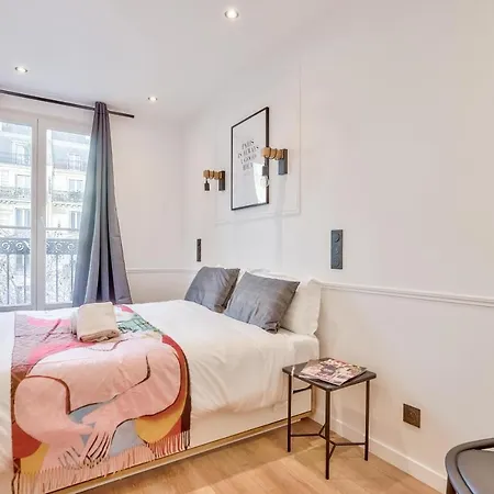 102 - Urban Opera Picasso *