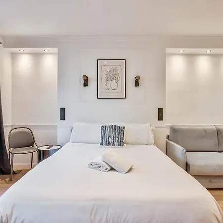 102 - Urban Opera Picasso * 巴黎