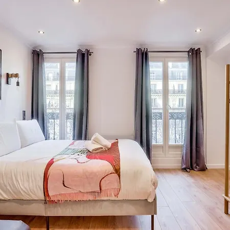 102 - Urban Opera Picasso