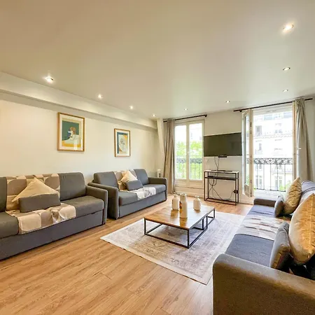 Apartment 102 - Urban Opera Picasso