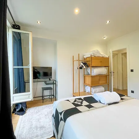 Apartment 102 - Urban Opera Picasso *
